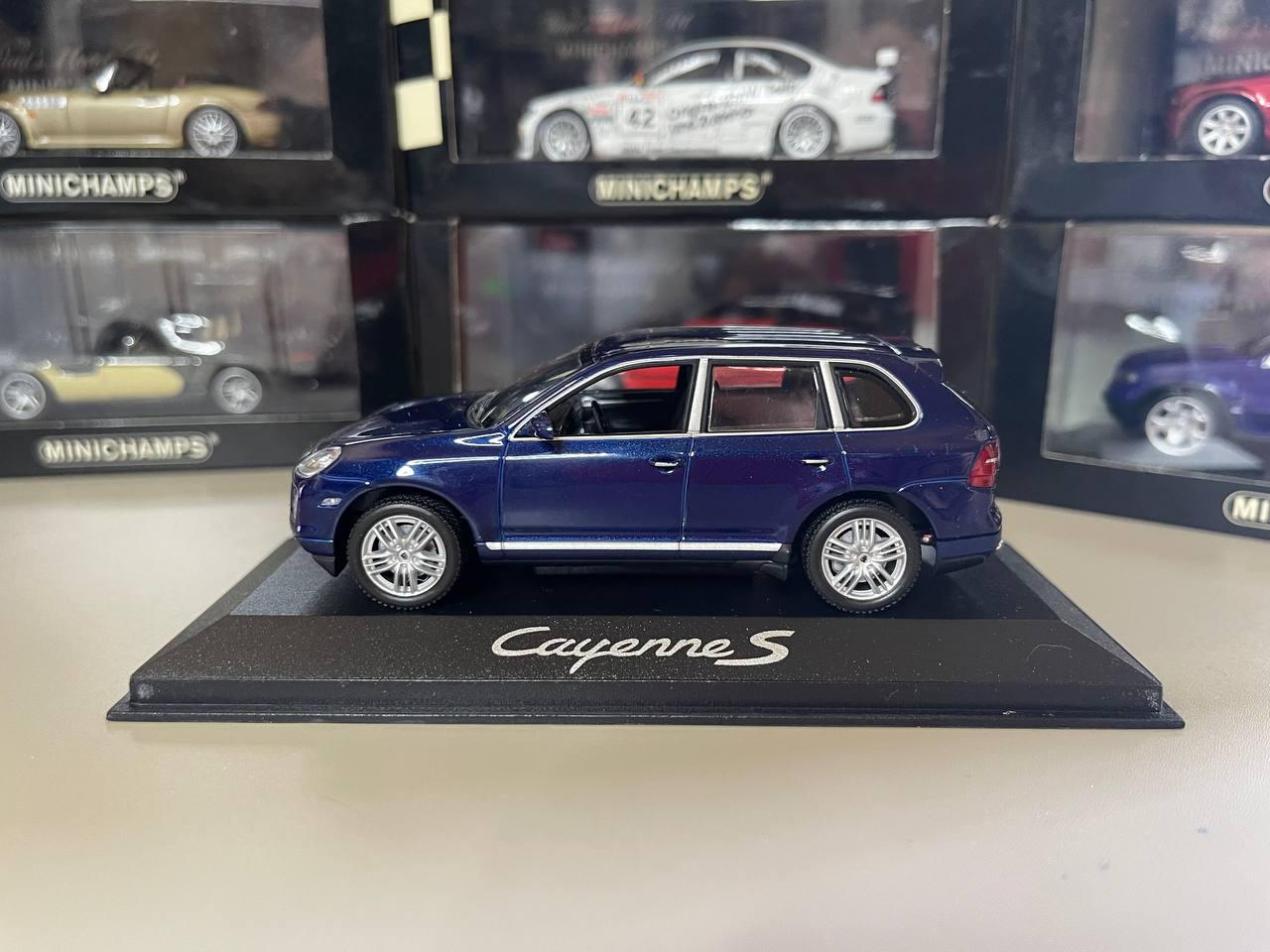 ミニチャンプス 1/18 ポルシェ カイエン ターボ S 2017 ブラック 504台 