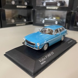 Volvo P1800 ES 1:43 Minichamps Blue