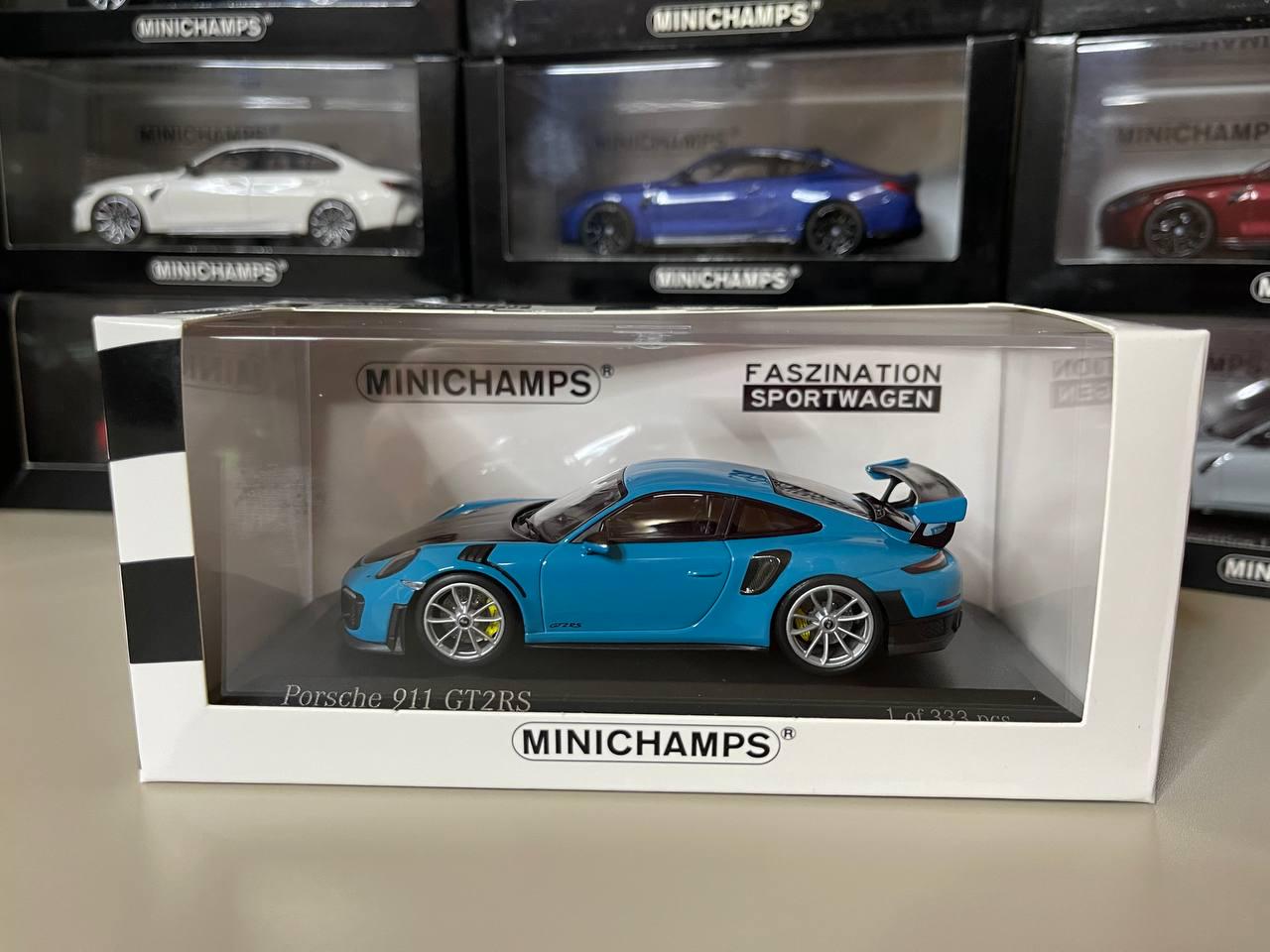 ポルシェ 911 GT2 Rs 1:43 ミニチャンプス ブルー - Etsy 日本
