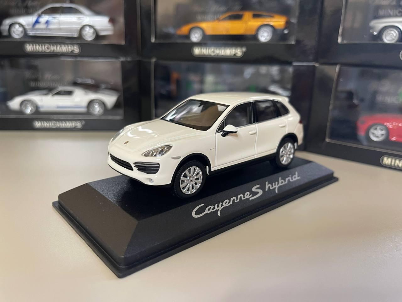 ミニカー MINICHAMPS PORSCHE CAYENNE S HYBRID Porsche Cayenne S Hybrid 1:43 Minichamps White Miniature - Etsy