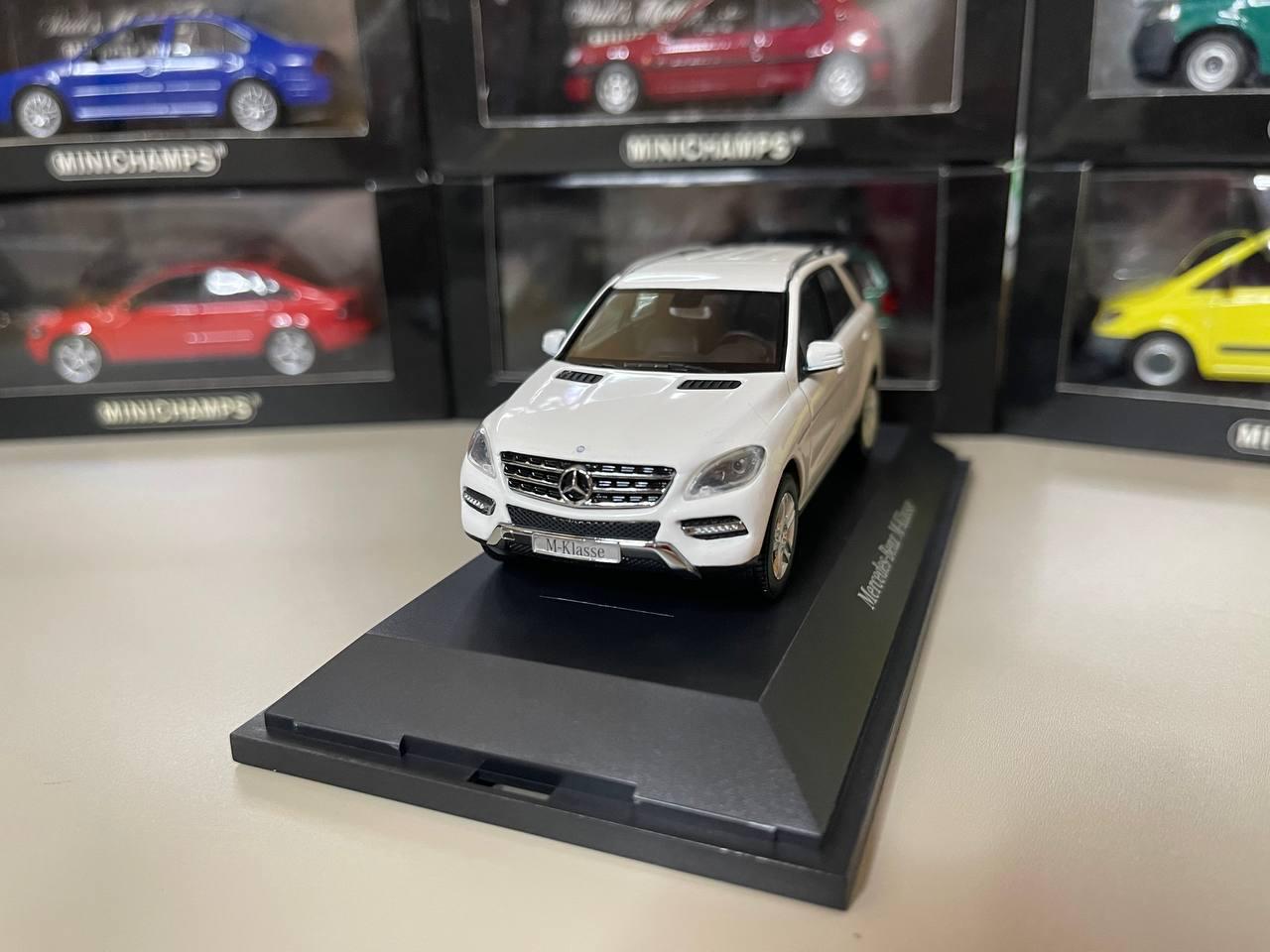 ミニカー MINICHAMPS MERCEDES-BENZ 450 SLC5.0 1/43 MINICHAMPS MERCEDES BENZ 450 SLC 5.0 #6 MIKKOLA - HERTZ
