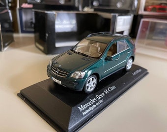 Mercedes Benz ML M-Klasse 1:43 Minichamps