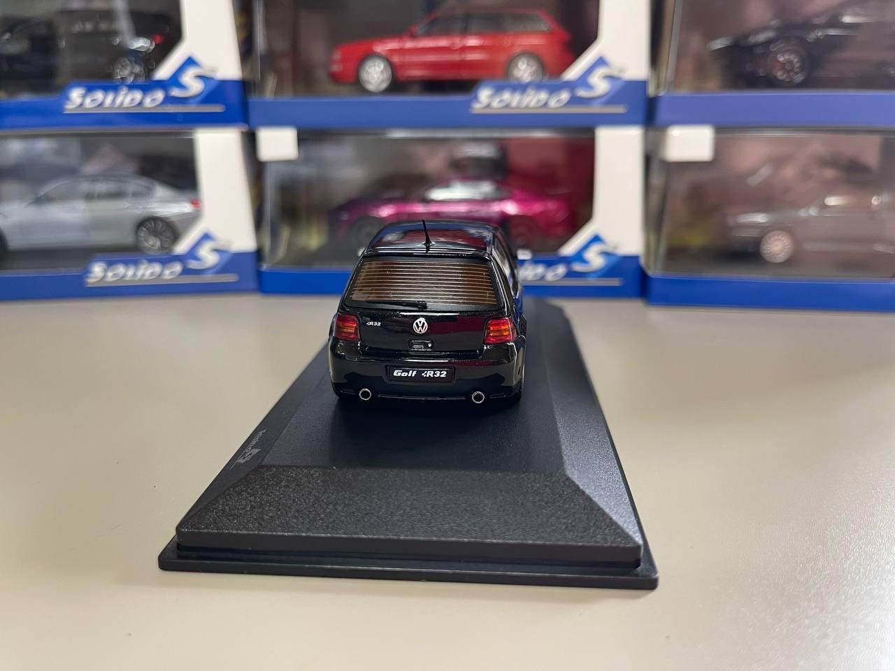 Volkswagen Golf 4 R32 1:43 Solido Black - Etsy