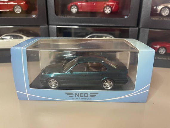 BMW M5 (E34) 1/43 スケールモデル Bmw M5 E34 1:43 Neo Green - Etsy