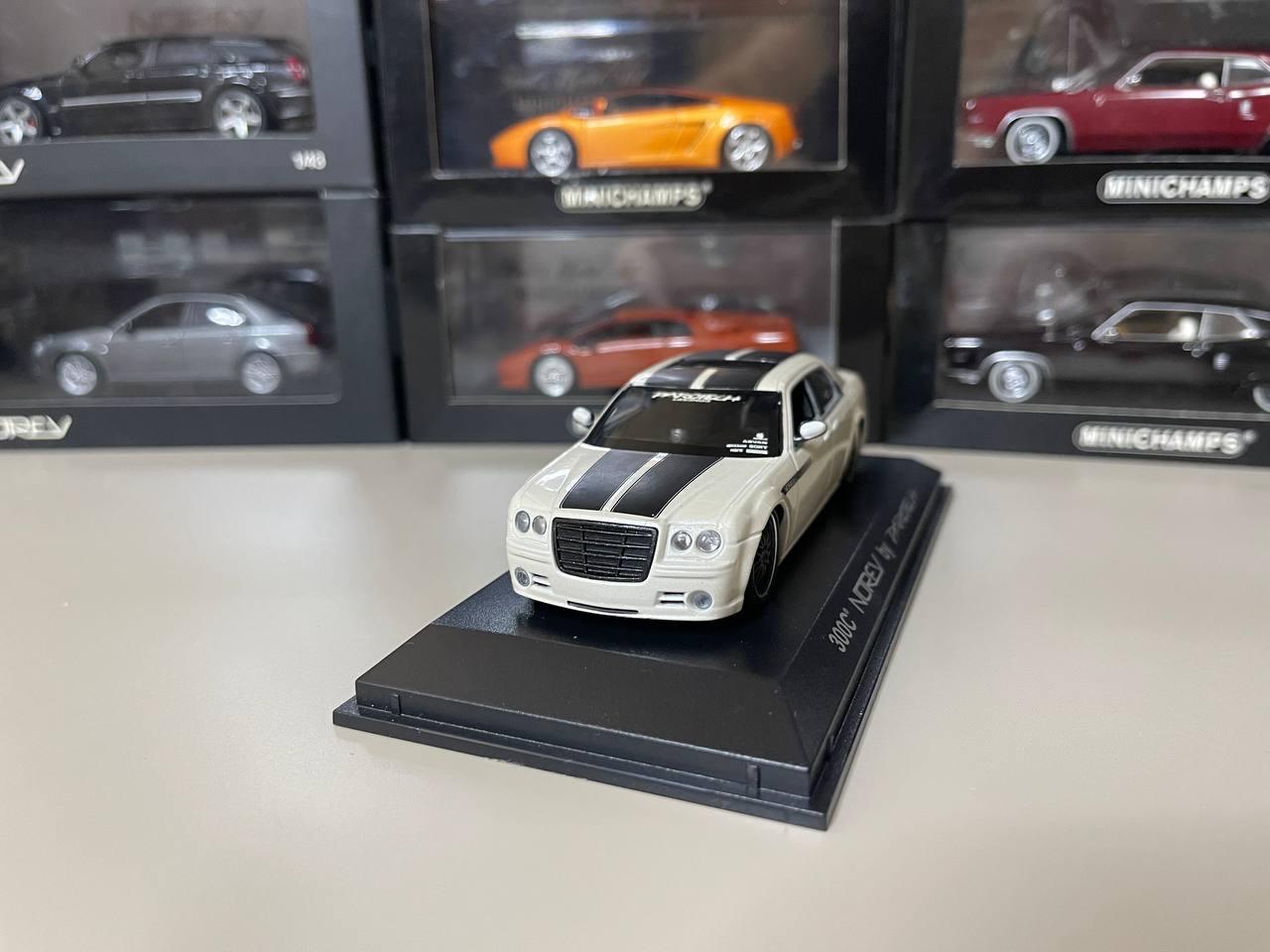 1/64 ノレブ クライスラー 300C 1/64 ノレブ クライスラー 300C（1/64 ノレブ クライスラー 300C）