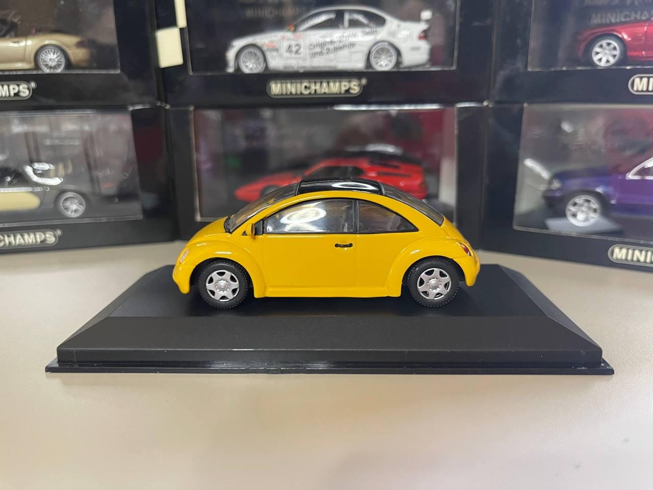【モデルカー詰め合わせ】1／43スケール　フォルクスワーゲンニュービートル17台 il_fullxfull.6768266181_1b4v.jpg