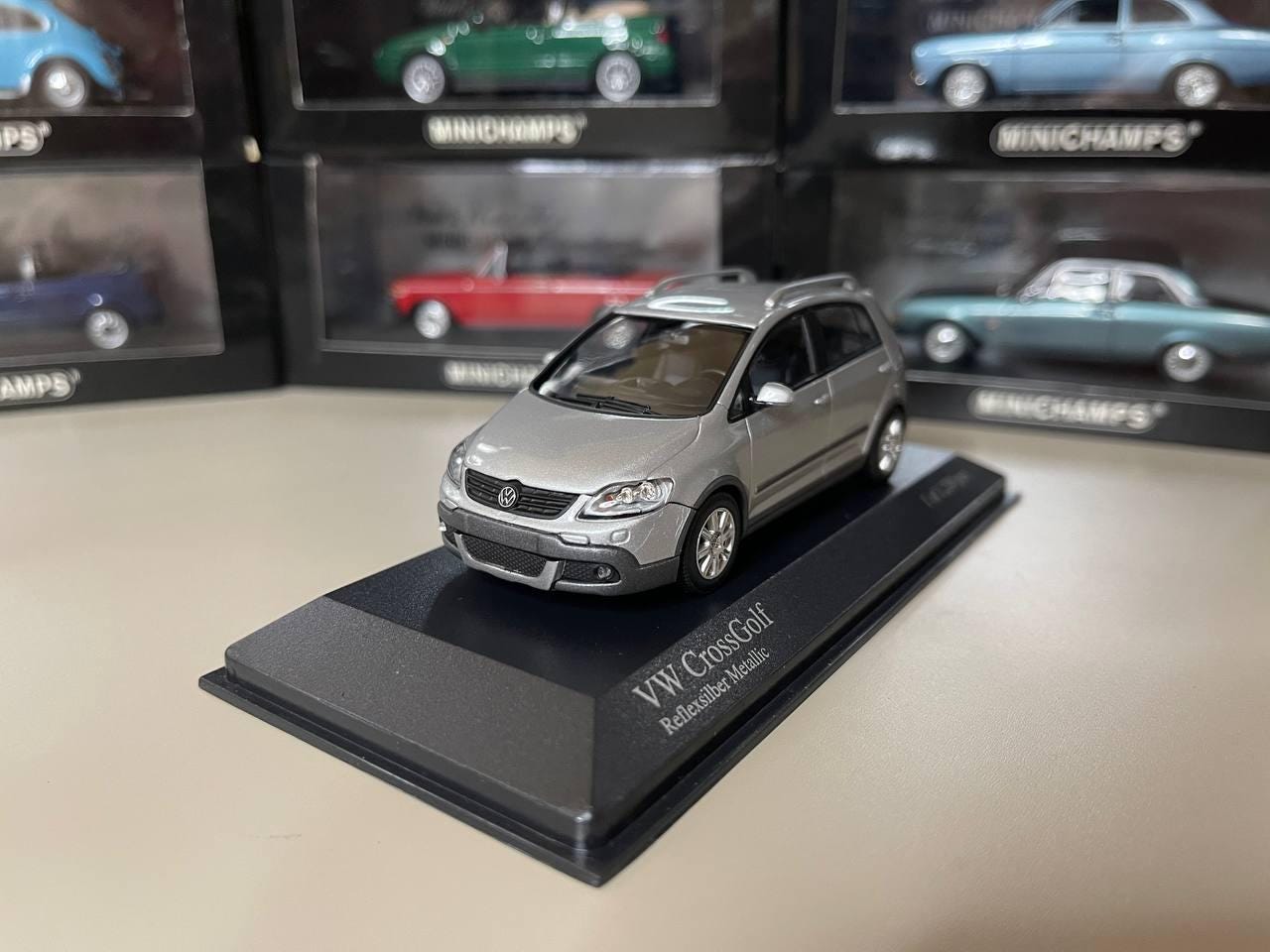 激レア Volkswagen Cross Golf ミニカー 1/43 il_fullxfull.6466041113_9v5w.jpg