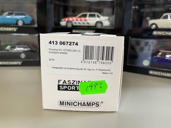 Porsche 911 GT2 RS (991,2) 1:43 Minichamps Blue Miniature - Etsy