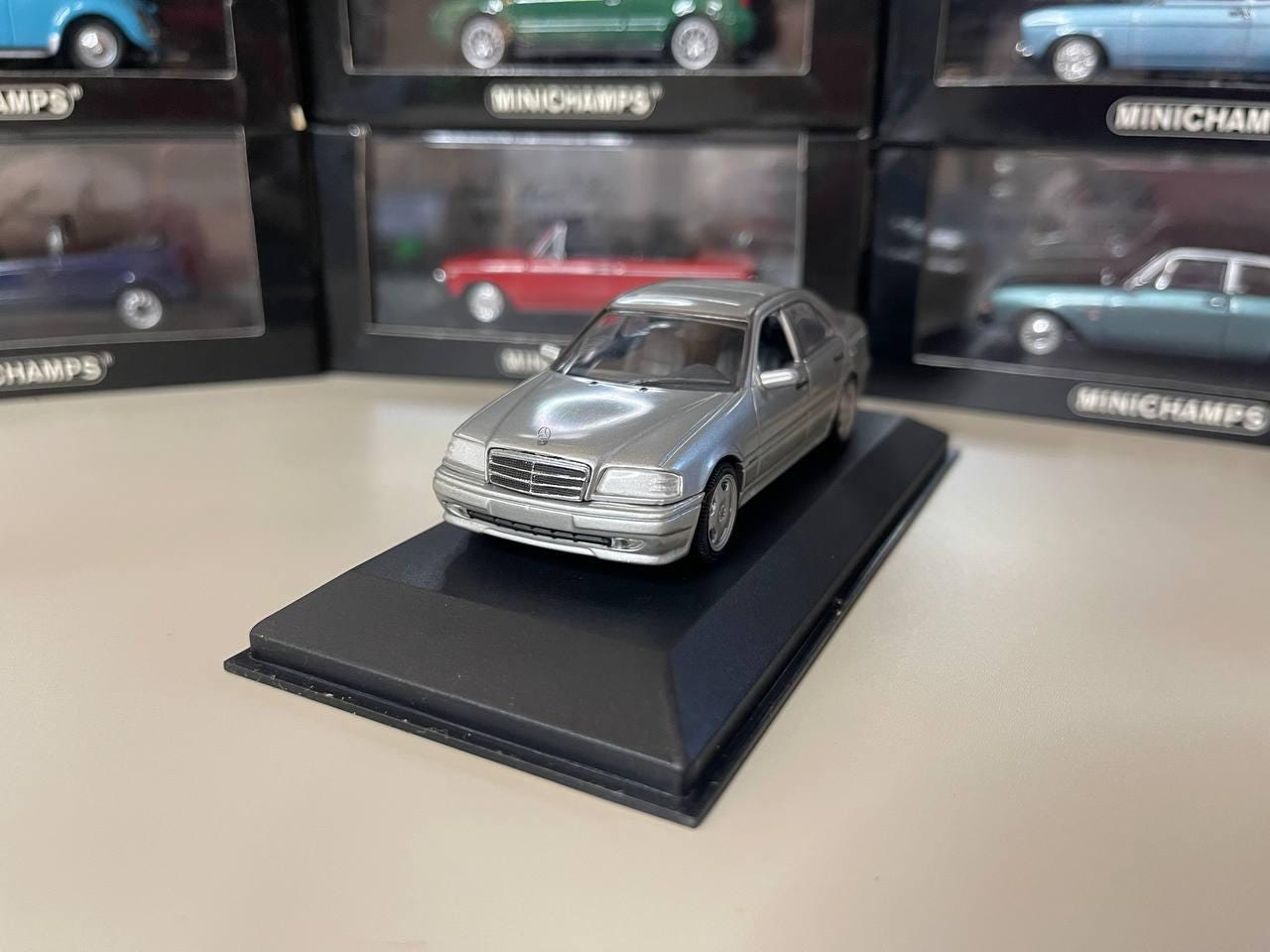 Amazon | 1/43 メルセデス ベンツ C36 AMG シルバー Mercedes