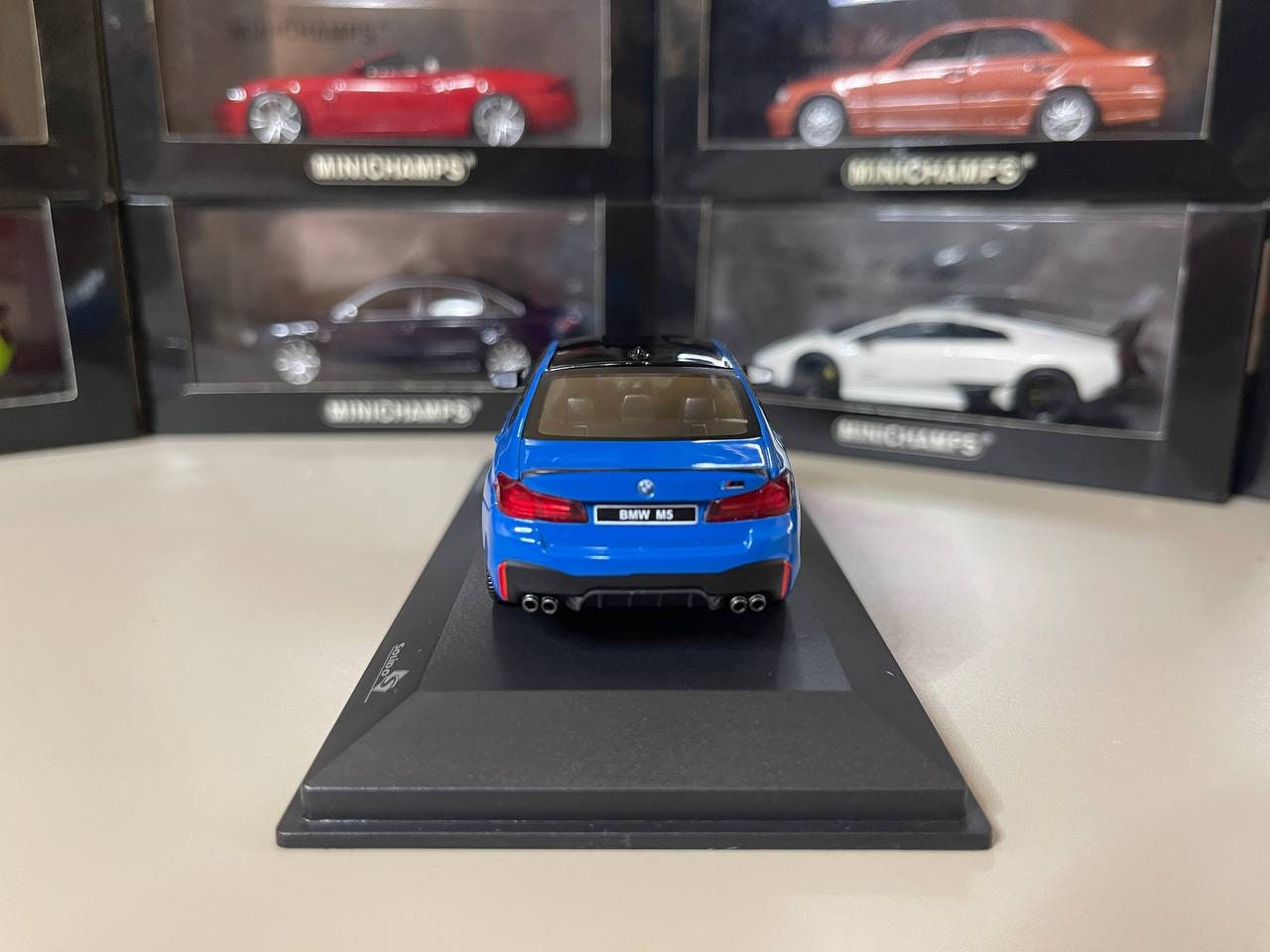 BMW M5 ミニカー 1/43 ブルー 1/43 Scale BMW M5 F90 (Vodoo Blue) 2022 Diecast Model Car by