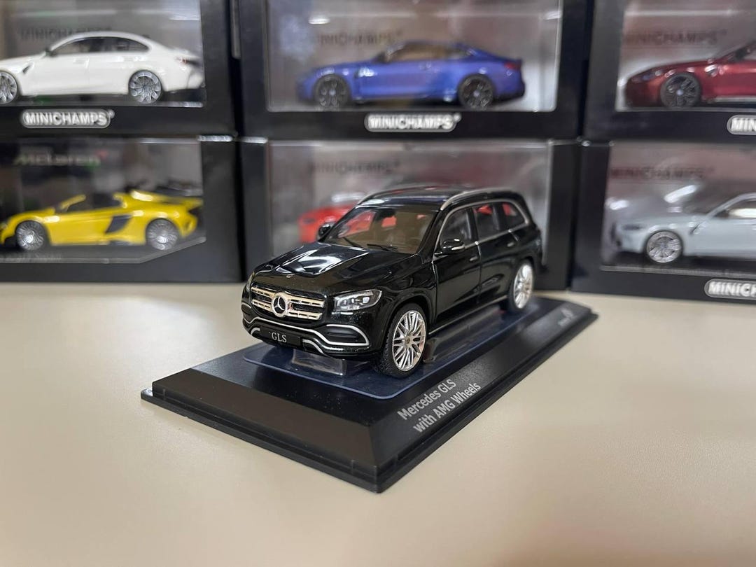 Mercedes Gls Mercedes Benz Model Cars Diecast 1/18 Dealer Edition