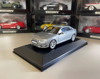 Audi A4 B9 1:43 Miniatura Plata Brillante