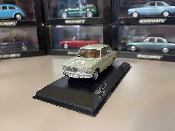 minichamps】【ミニチャンプス】 1/43 BMW 1600-2 light green 品番 minichamps】【ミニチャンプス】 1/43 BMW 1600-2 light green 品番