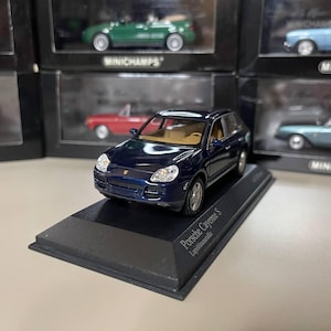 Porsche Cayenne S 1:43 Minichamps Blue