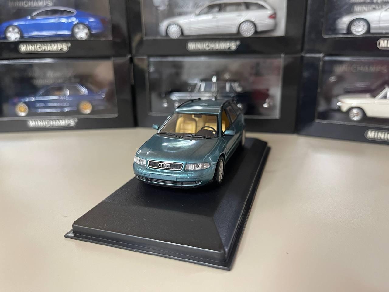 Audi A4 B5 Avant 1:43 Minichamps Blue - Etsy