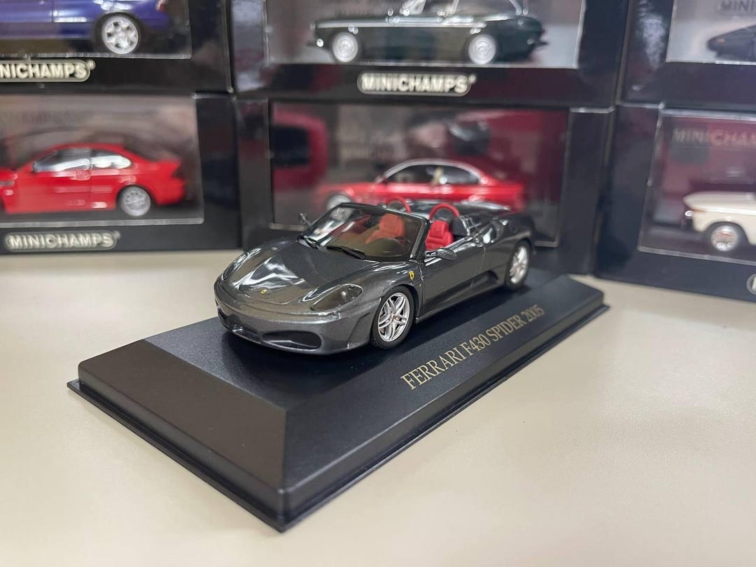 1/43 FERRARI F430 SPIDER SILVER 2005 ixo Ferrari F430 Spider 2005