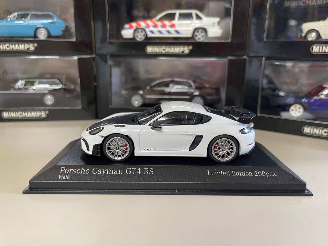 Porsche 718 Cayman GT4 RS 1:43 Minichamps White - Etsy