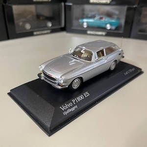 Volvo P1800 ES 1:43 Minichamps Gray