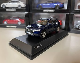 Audi Q5 1:43 iScale Azul