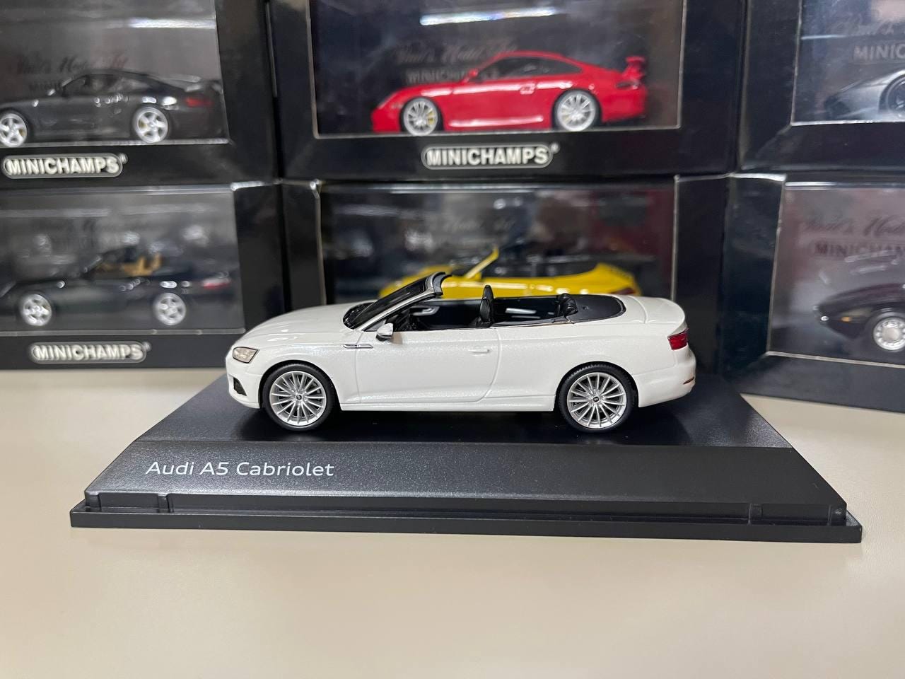 Audi A5 Cabriolet 1:43 Spark White - Etsy