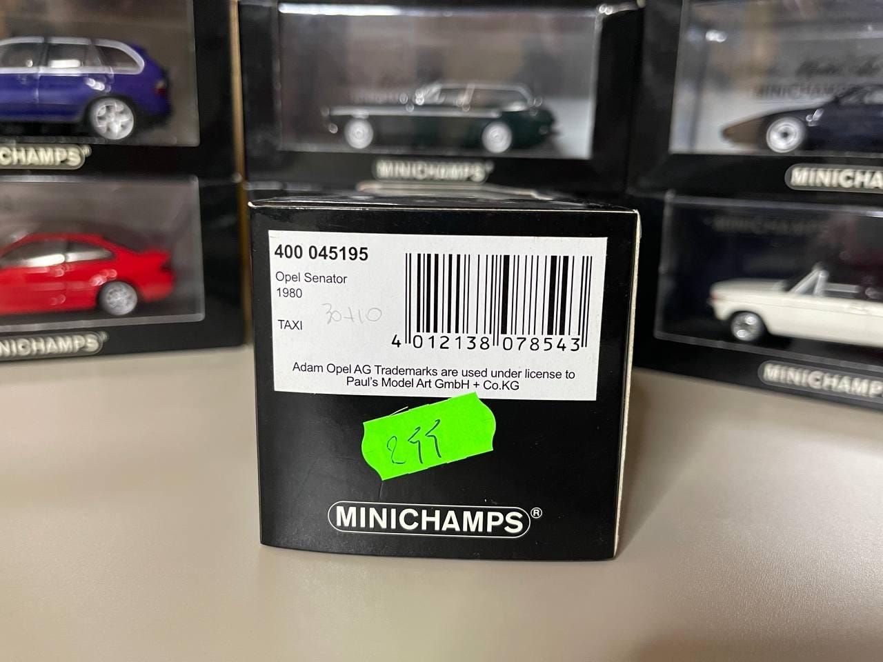 オペル　セネター　ミニチャンプス　Opel Senator タクシー 1/43 Opel Senator Taxi 1:43 Minichamps - Etsy