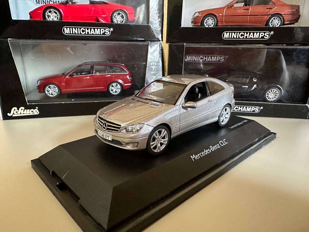 Miniature Mercedes Classe A 1/43 Schuco (W176) Grise 2013
