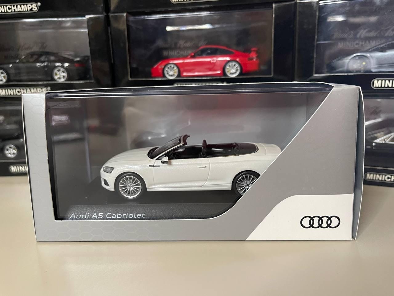 Audi A5 Cabriolet 1:43 Spark White - Etsy