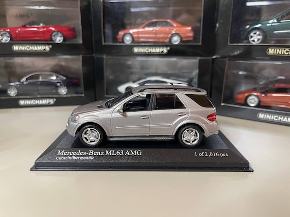 ミニカー MINICHAMPS Mercedes-Benz ML63 AMG 1/43 ミニカー MINICHAMPS Mercedes-Benz ML63 AMG 1/43 Mercedes Benz ML