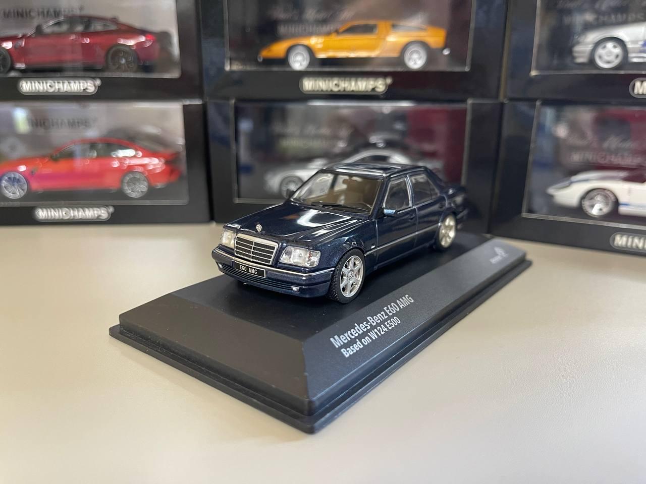 Mercedes Benz E60 AMG E500 W124 1:43 Miniature Solido Blue