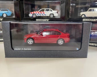 BMW 3 Series 赤 ミニカー 1/43 BMW 3 Series 赤 ミニカー 1/43