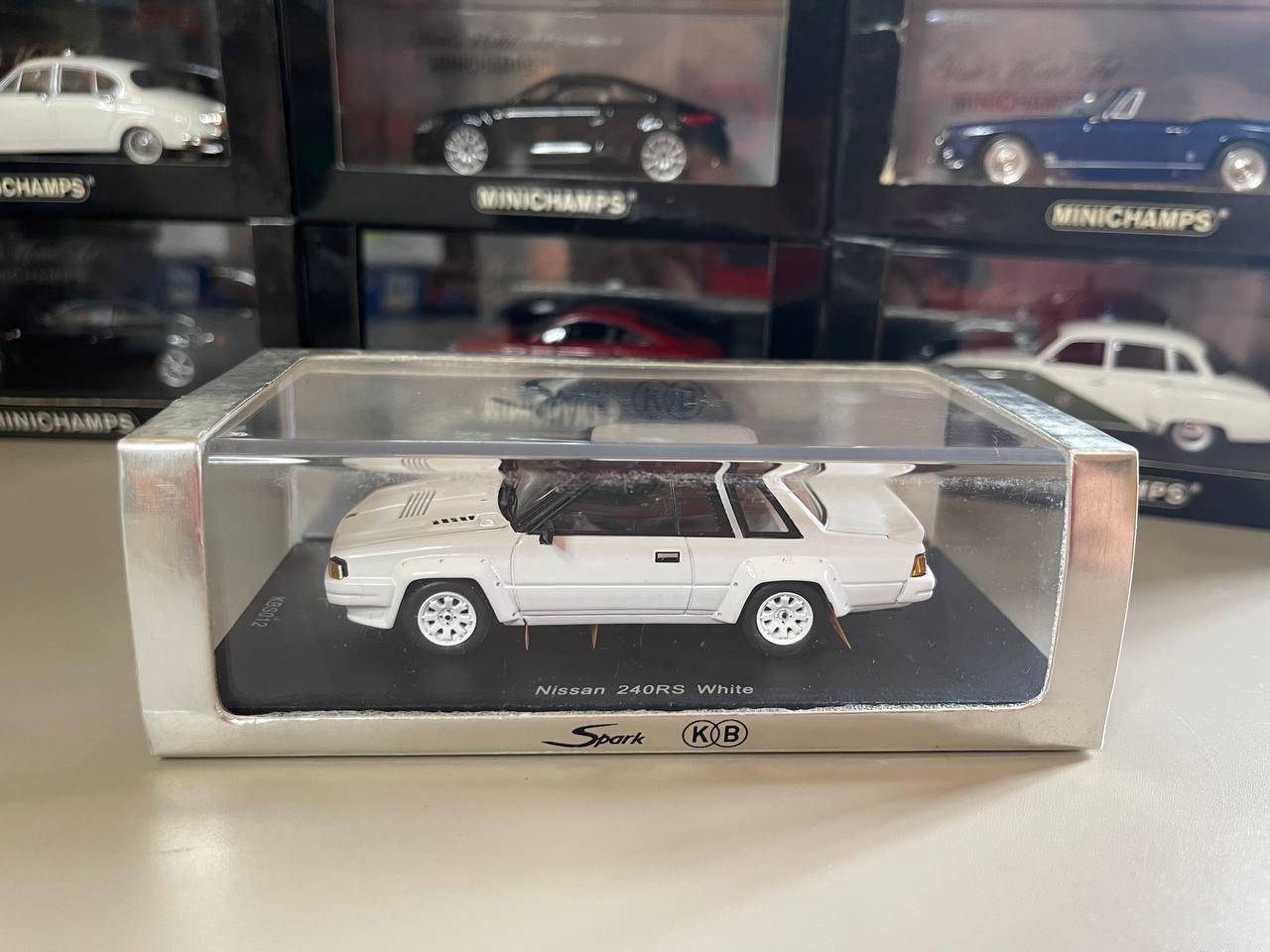 Nissan 240 Rs 1:43 Spark White - Etsy