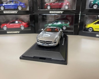 Mercedes Benz SLS Amg 1:43 Schuco Plata