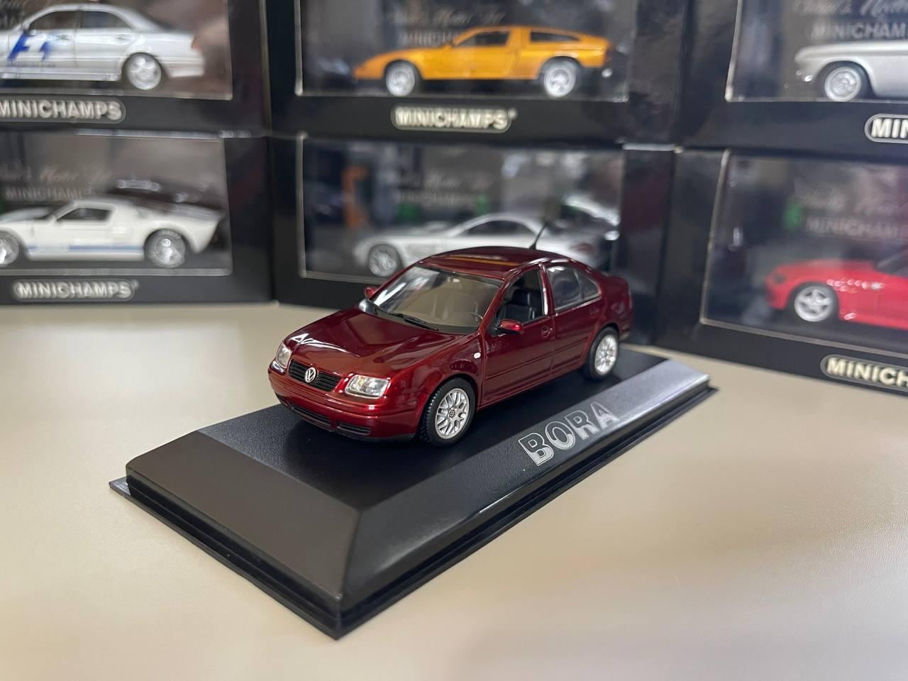 Volkswagen Bora 1:43 Minichamps Red Miniature - Etsy
