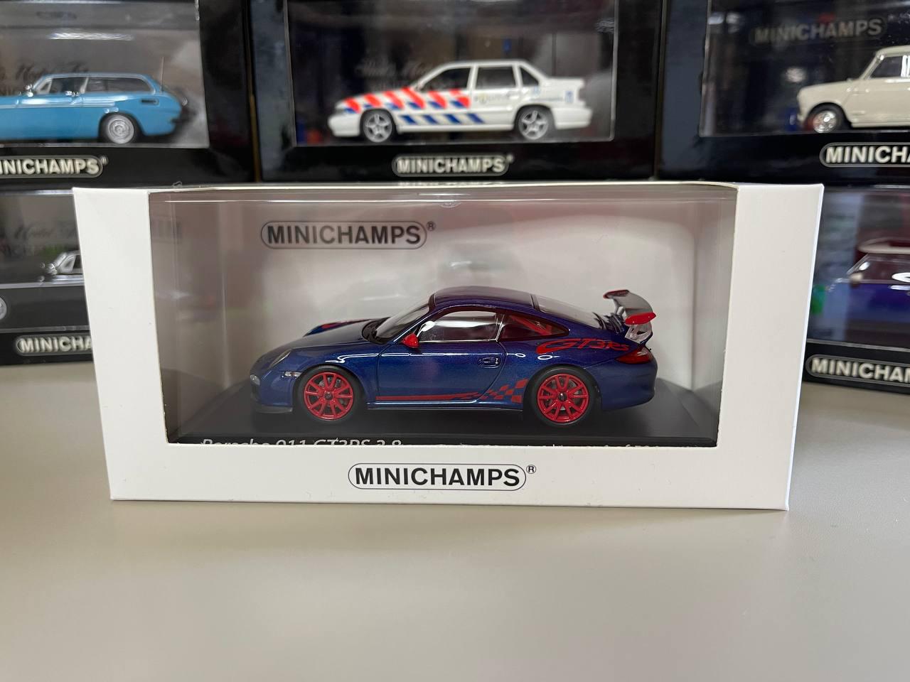 ミニチャンプス 1/43 ポルシェ 911 ( 997-2 ) GT3 1/43 Porsche 911 (997-2) GT3 RS 3.8 2009 Blue Model Car by