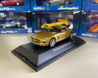 Mercedes Benz SLS AMG 1:43 Schuco Gold Miniature