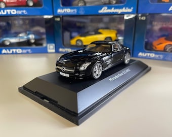 Mercedes Benz SLS AMG 1:43 Schuco Miniatura Negra