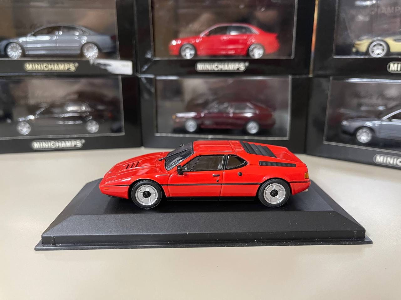 Bmw M1 Street 1:43 Minichamps Red - Etsy
