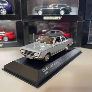 Opel Commodore 1:43 Minichamps Silver