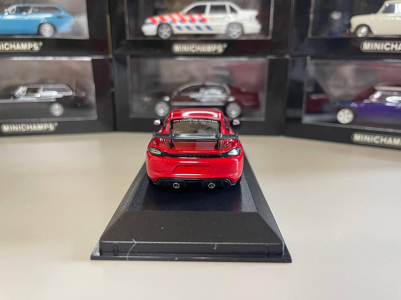 ポルシェ 718 ケイマン GT4 RS 1:43 ミニチャンプス レッド - Etsy 日本