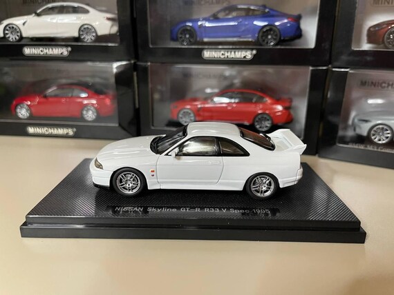 Nissan Skyline GT-R R33 V Spec 1:43 Ebbro White - Etsy Canada