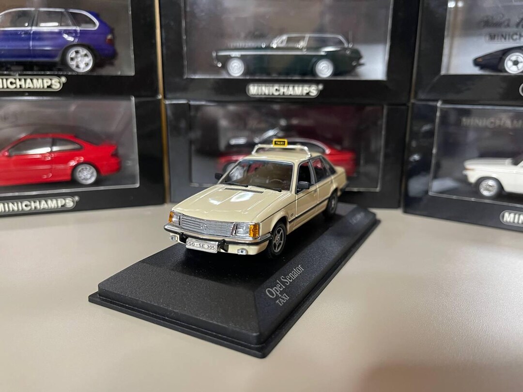 オペル　セネター　ミニチャンプス　Opel Senator タクシー 1/43 Opel Senator Taxi 1:43 Minichamps - Etsy