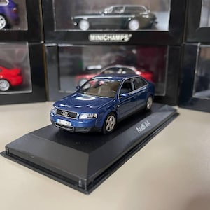 Audi A4 B6 1:43 Minichamps Blå