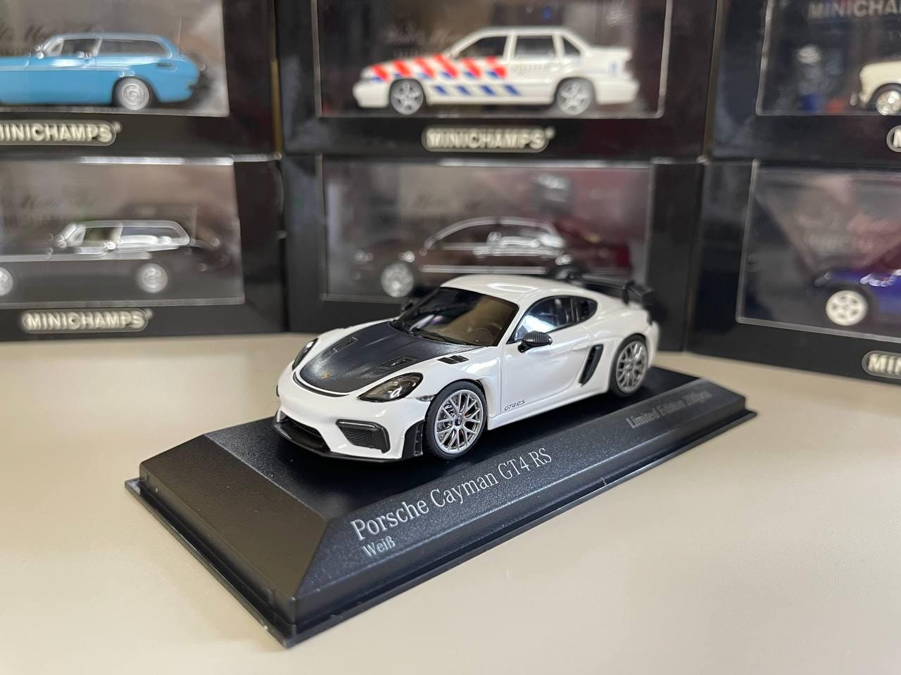 Porsche 718 Cayman GT4 RS 1:43 Minichamps White - Etsy