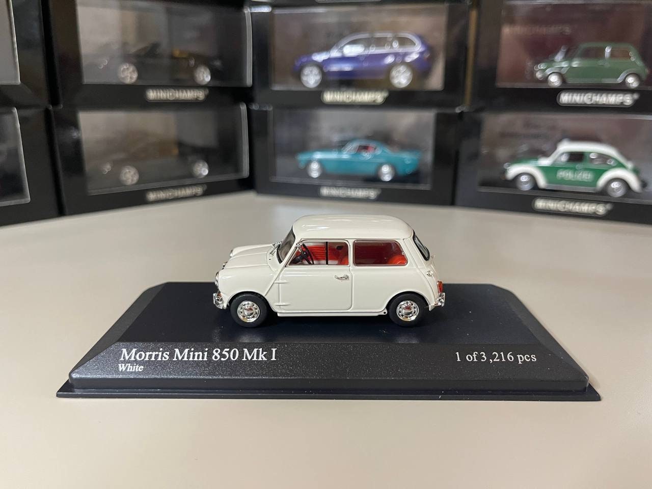 【2352台限定】MINICHAMPS Morris Mini Cooper il_fullxfull.6135669091_g55k.jpg