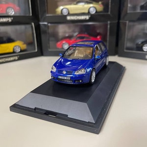 VolksWagen Golf 5 Coupé 1:43 Bleu Schuco
