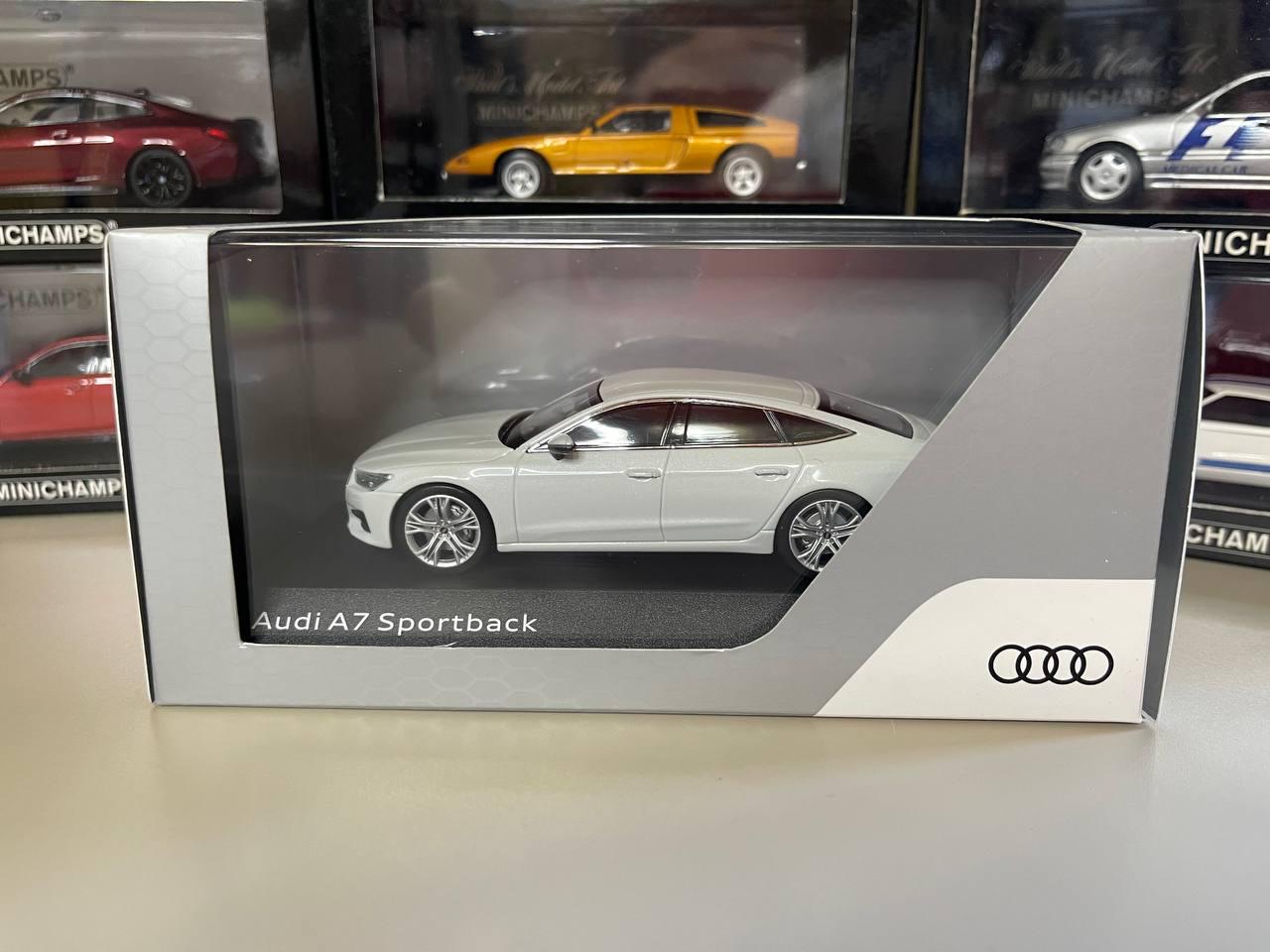 Audi A7 Sportback 1:43 Miniature Spark White - Etsy