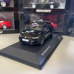 Volkswagen Golf 8 R 1:43 Solido Noir