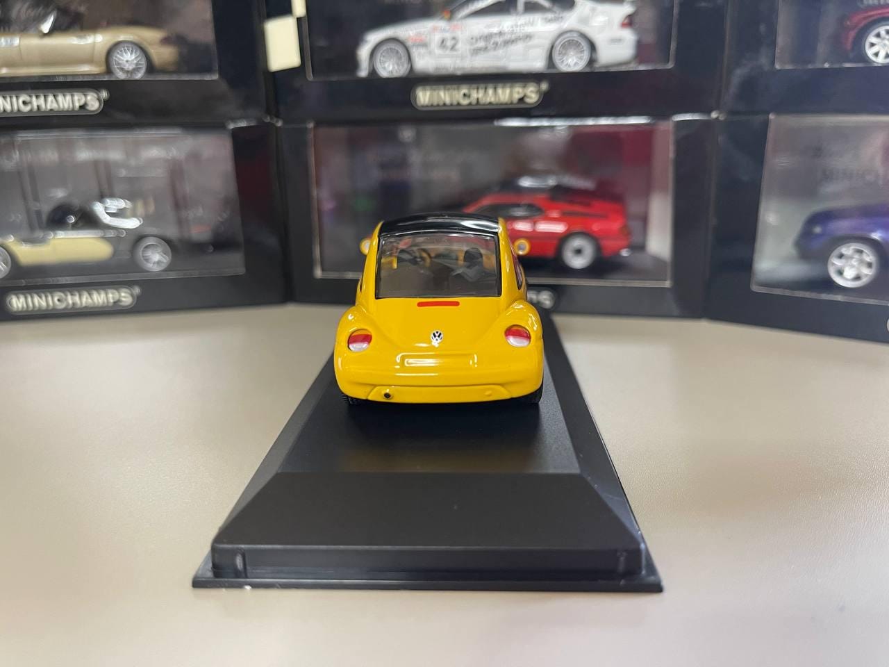 フォルクスワーゲン ニュービートル コンセプトカー 1:43