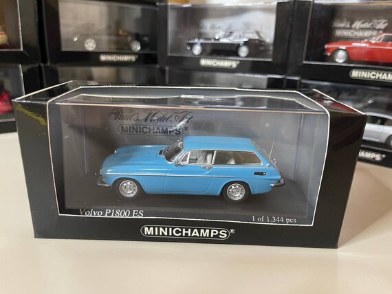 ボルボ P1800 ES 1:43 ミニチャンプス ブルー - Etsy 日本