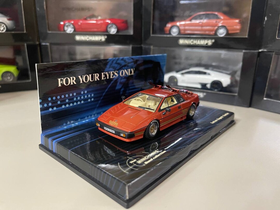 Lotus Espirit Turbo 1:43 Minichamps - James Bond - for Your Eyes